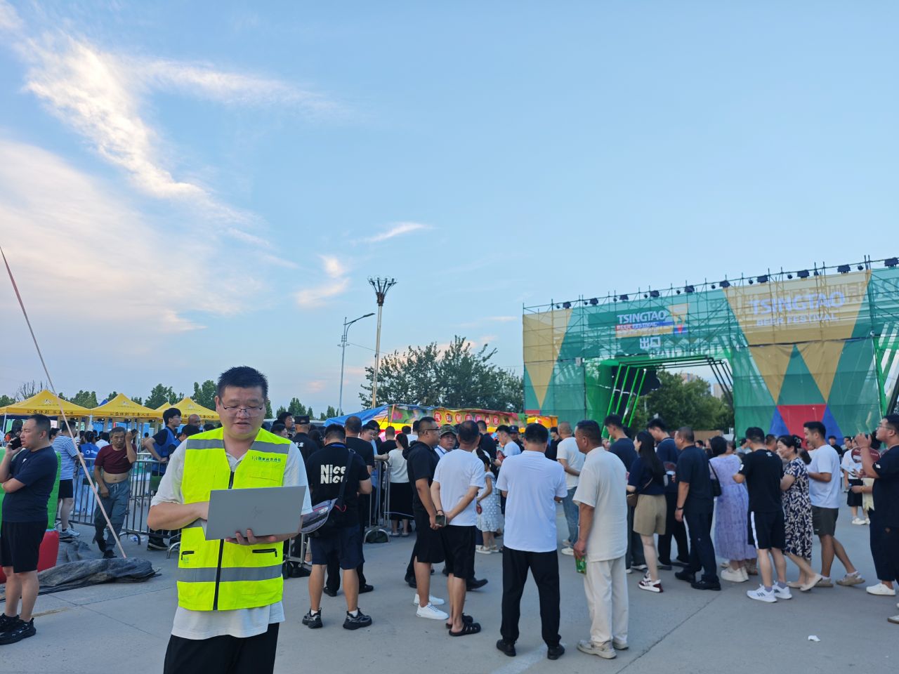 山东移动滨州分公司全力护航啤酒嘉年华 筑牢消费季通信保障防线 - 图片 1