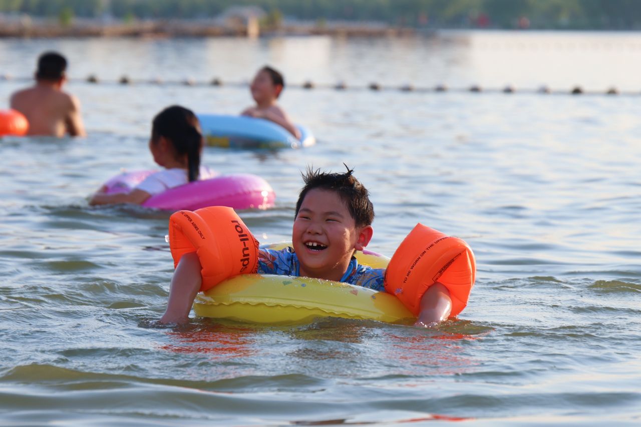 热浪来袭!滨州中海公园成市民夏日“清凉驿站” - 图片 6
