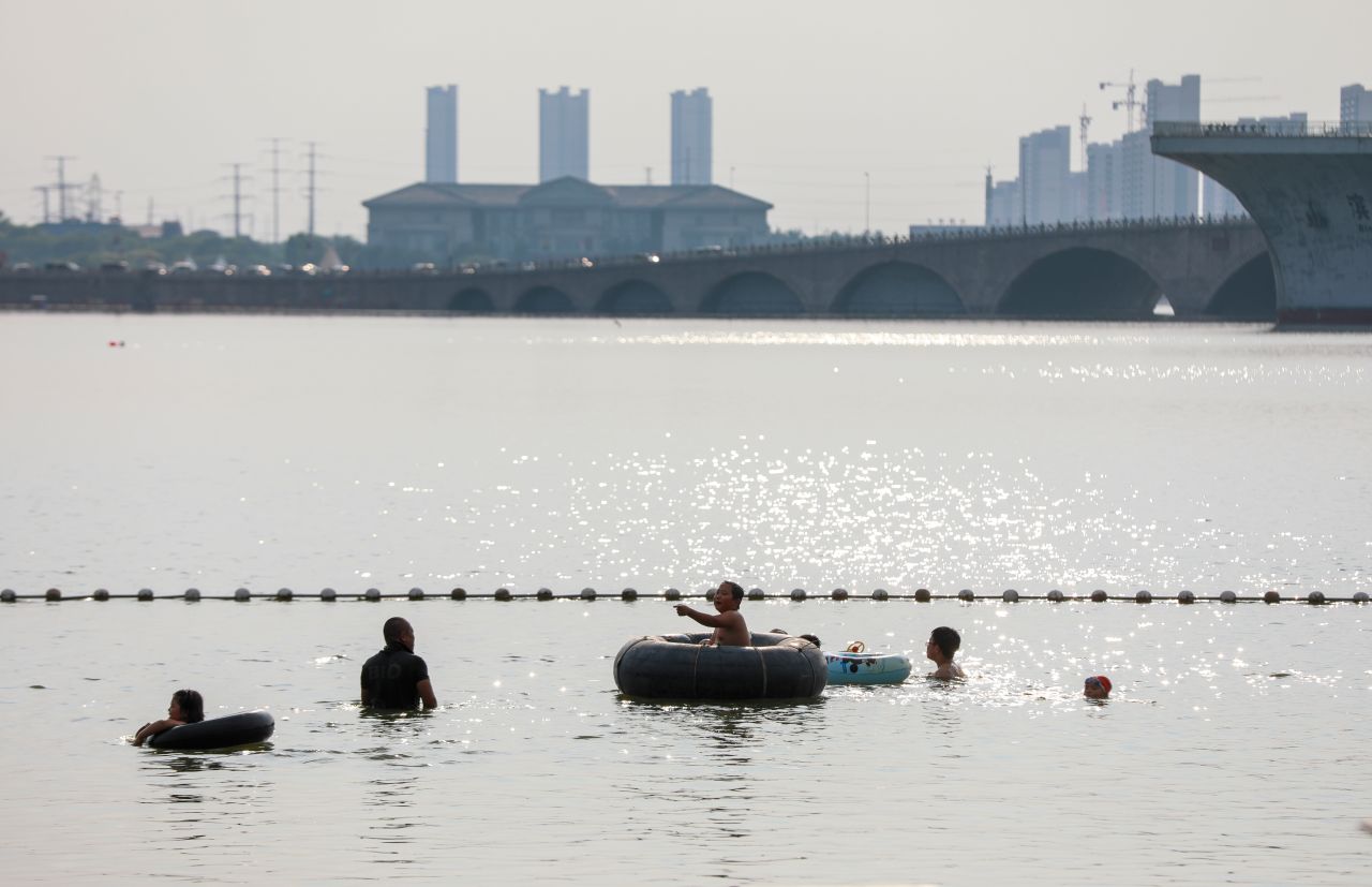 热浪来袭!滨州中海公园成市民夏日“清凉驿站” - 图片 13