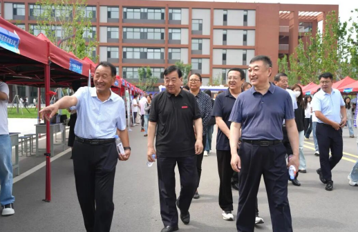 市人社局持续开展“公共就业服务进校园”活动—助力高校毕业生高质量充分就业