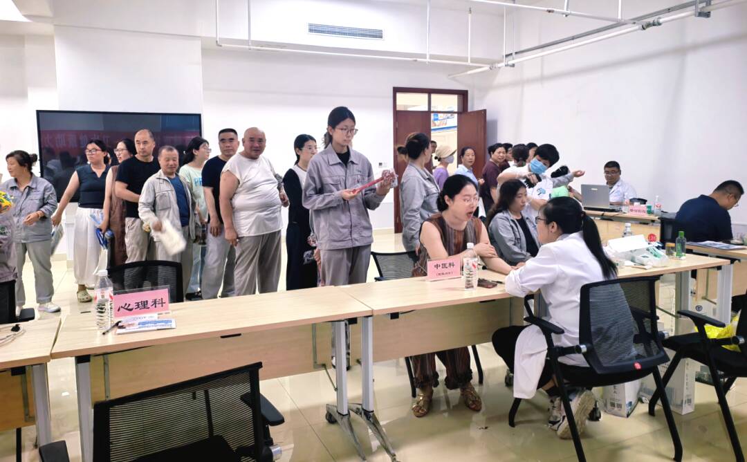 山东医药大学附属医院北海医院走进山东鲁北企业集团开展大型义诊活动