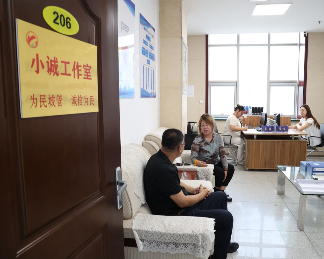 “小”工作室门常开,以“诚”相待解民忧